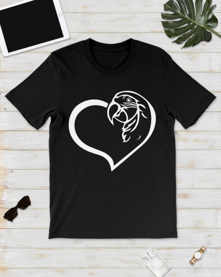 Parrot heart shape black