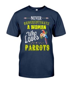 Never underestimate a woman who loves parrots navy 1
