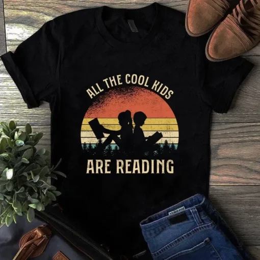 All The Cool Kids Are Reading Vintage Book Reading Tshirt