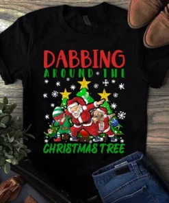 Dabbing Around The Christmas Tree Santa Claus Elf Pug Dog Xmas Gift Tshirt