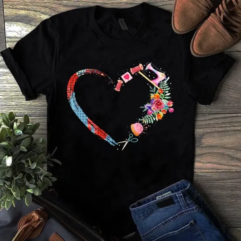 Sewing Heart Artistic Design for Quilters Tailors Craft Enthusiasts Tshirt