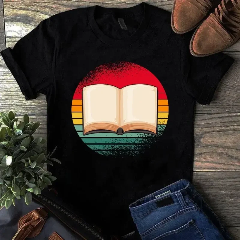 Retro Vintage Book Lover Reading Bookworm Tshirt